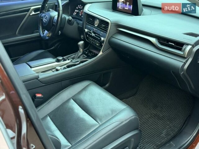 Коричневий Лексус РХ, об'ємом двигуна 2 л та пробігом 97 тис. км за 28600 $, фото 32 на Automoto.ua