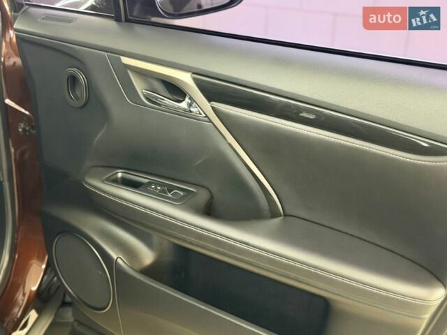 Коричневий Лексус РХ, об'ємом двигуна 2 л та пробігом 97 тис. км за 28600 $, фото 16 на Automoto.ua