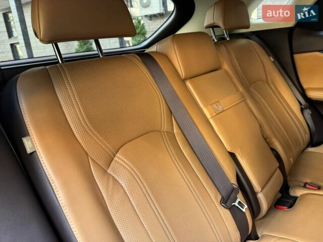 Коричневый Лексус РХ, объемом двигателя 2 л и пробегом 130 тыс. км за 28999 $, фото 56 на Automoto.ua