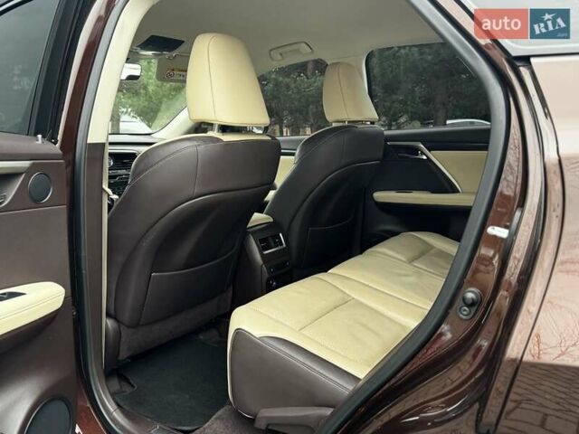 Коричневий Лексус РХ, об'ємом двигуна 2 л та пробігом 114 тис. км за 28950 $, фото 108 на Automoto.ua