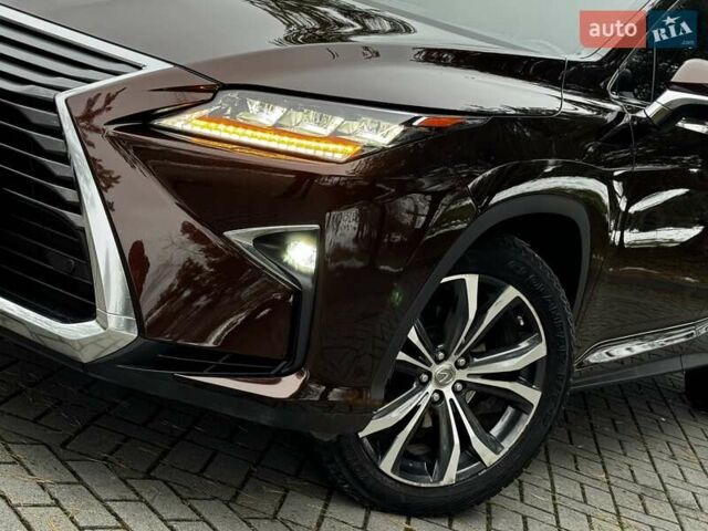 Коричневий Лексус РХ, об'ємом двигуна 2 л та пробігом 114 тис. км за 28950 $, фото 12 на Automoto.ua