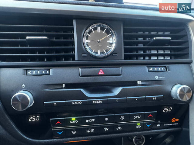 Коричневый Лексус РХ, объемом двигателя 2 л и пробегом 178 тыс. км за 28000 $, фото 26 на Automoto.ua