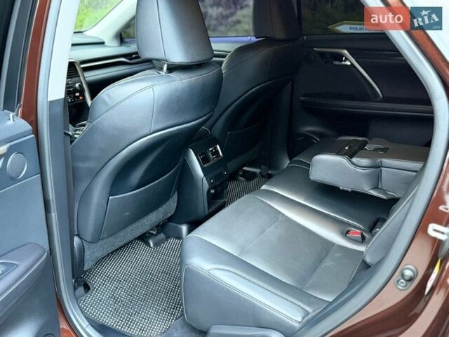 Коричневий Лексус РХ, об'ємом двигуна 2 л та пробігом 97 тис. км за 28600 $, фото 29 на Automoto.ua