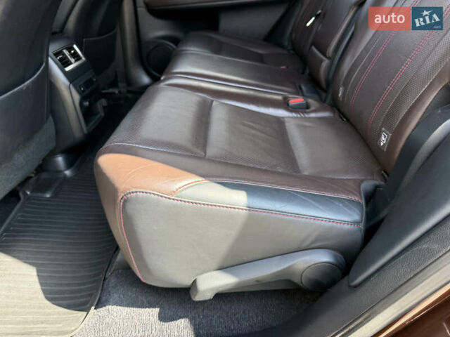 Коричневий Лексус РХ, об'ємом двигуна 2 л та пробігом 138 тис. км за 28700 $, фото 35 на Automoto.ua