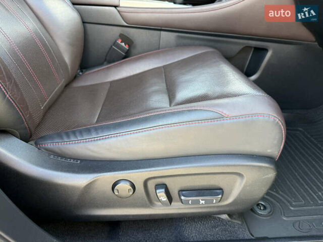 Коричневий Лексус РХ, об'ємом двигуна 2 л та пробігом 138 тис. км за 28700 $, фото 54 на Automoto.ua
