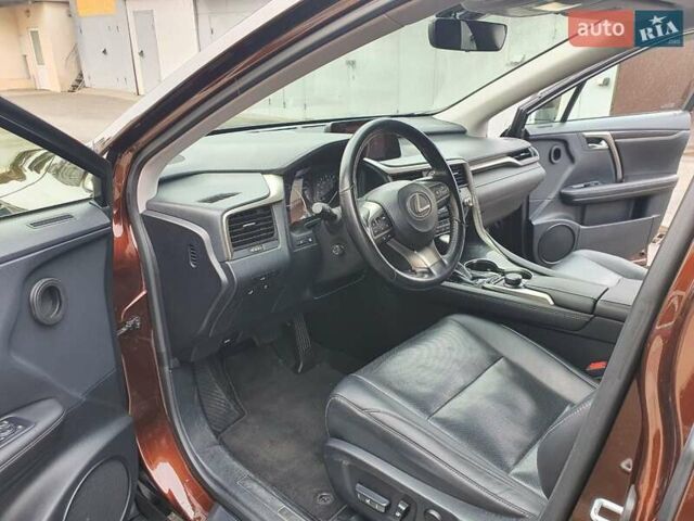 Коричневый Лексус РХ, объемом двигателя 2 л и пробегом 90 тыс. км за 39900 $, фото 6 на Automoto.ua