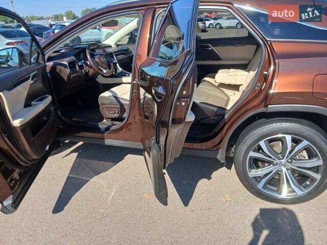 Коричневий Лексус РХ, об'ємом двигуна 2 л та пробігом 70 тис. км за 37700 $, фото 4 на Automoto.ua
