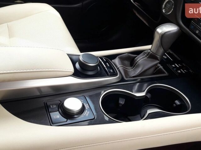 Коричневый Лексус РХ, объемом двигателя 2 л и пробегом 76 тыс. км за 40700 $, фото 4 на Automoto.ua