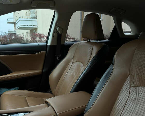 Коричневый Лексус РХ, объемом двигателя 2 л и пробегом 112 тыс. км за 30500 $, фото 2 на Automoto.ua