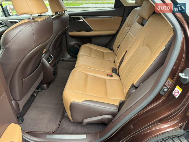 Коричневый Лексус РХ, объемом двигателя 2 л и пробегом 58 тыс. км за 33850 $, фото 21 на Automoto.ua