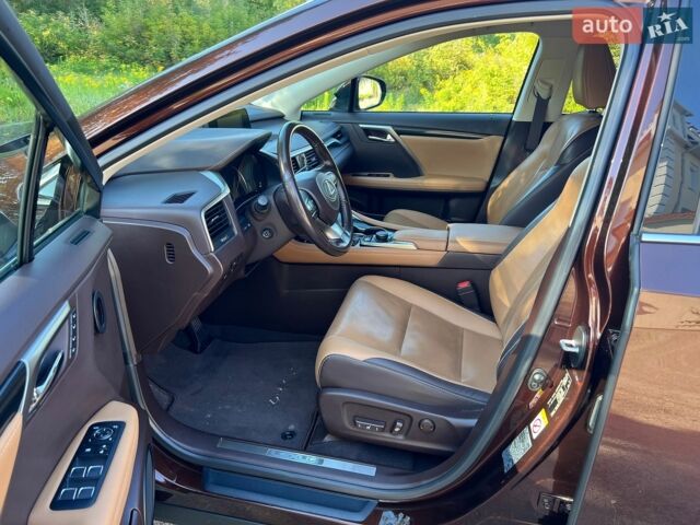 Коричневий Лексус РХ, об'ємом двигуна 2 л та пробігом 66 тис. км за 38000 $, фото 6 на Automoto.ua