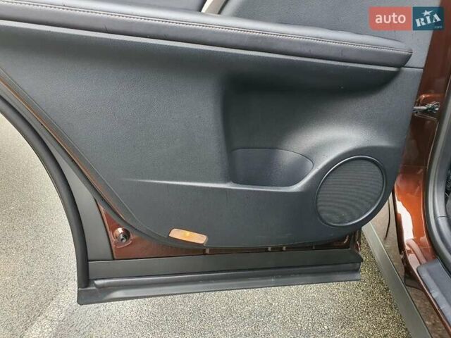 Коричневый Лексус РХ, объемом двигателя 2 л и пробегом 90 тыс. км за 39900 $, фото 16 на Automoto.ua