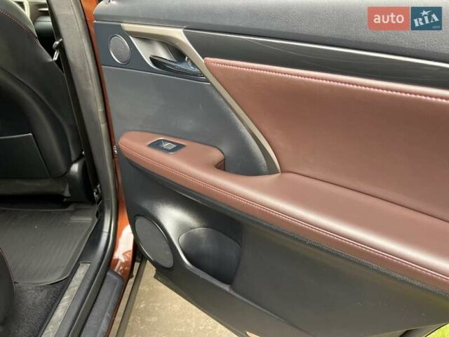 Коричневий Лексус РХ, об'ємом двигуна 2 л та пробігом 105 тис. км за 39000 $, фото 9 на Automoto.ua