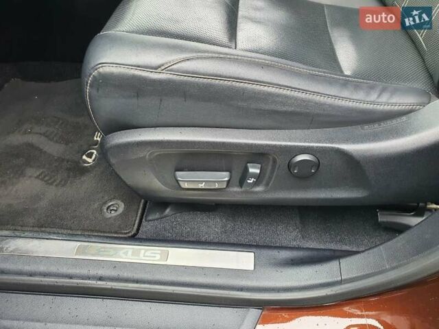 Коричневый Лексус РХ, объемом двигателя 2 л и пробегом 90 тыс. км за 39900 $, фото 17 на Automoto.ua