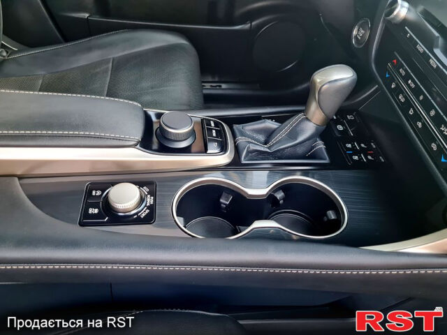 Коричневый Лексус РХ, объемом двигателя 2 л и пробегом 72 тыс. км за 37300 $, фото 12 на Automoto.ua