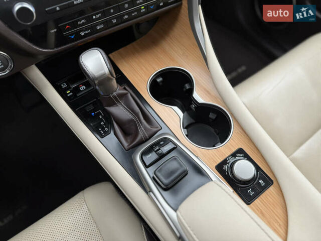 Коричневий Лексус РХ, об'ємом двигуна 3.46 л та пробігом 118 тис. км за 37900 $, фото 40 на Automoto.ua