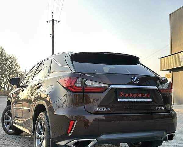 Коричневый Лексус РХ, объемом двигателя 2 л и пробегом 71 тыс. км за 36500 $, фото 7 на Automoto.ua