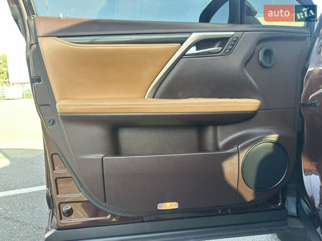 Коричневий Лексус РХ, об'ємом двигуна 2 л та пробігом 122 тис. км за 35500 $, фото 30 на Automoto.ua