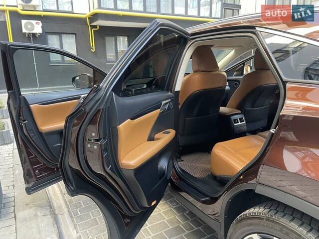 Коричневий Лексус РХ, об'ємом двигуна 2 л та пробігом 72 тис. км за 37900 $, фото 32 на Automoto.ua