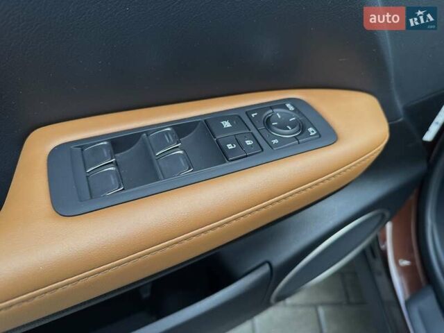 Коричневий Лексус РХ, об'ємом двигуна 3.5 л та пробігом 68 тис. км за 59900 $, фото 25 на Automoto.ua