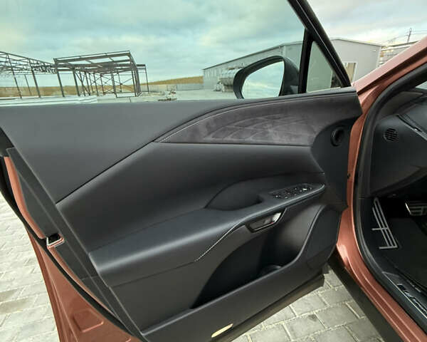 Коричневый Лексус РХ, объемом двигателя 2.39 л и пробегом 31 тыс. км за 56000 $, фото 12 на Automoto.ua