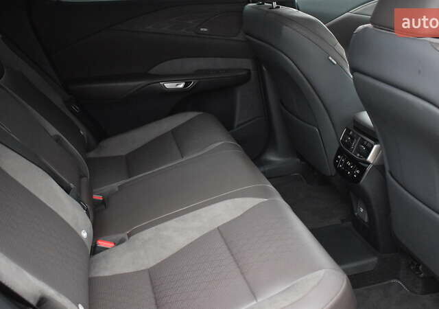 Коричневый Лексус РХ, объемом двигателя 2.5 л и пробегом 3 тыс. км за 99000 $, фото 6 на Automoto.ua