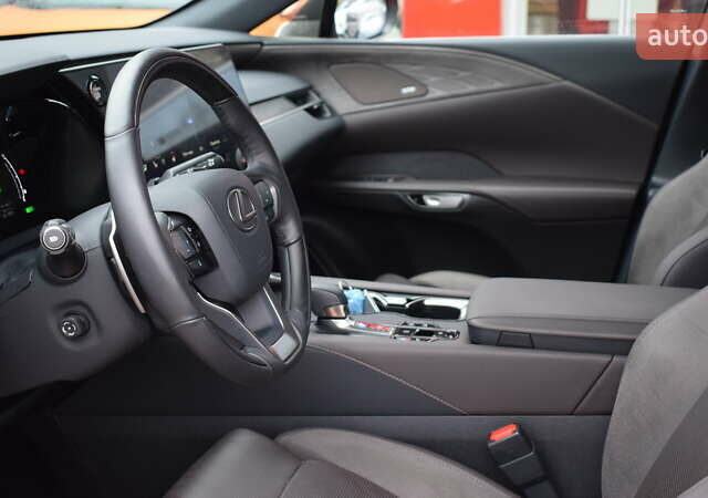 Коричневый Лексус РХ, объемом двигателя 2.5 л и пробегом 3 тыс. км за 99000 $, фото 11 на Automoto.ua
