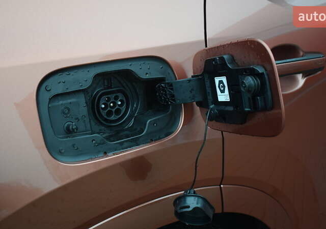 Коричневый Лексус РХ, объемом двигателя 2.5 л и пробегом 3 тыс. км за 99000 $, фото 31 на Automoto.ua