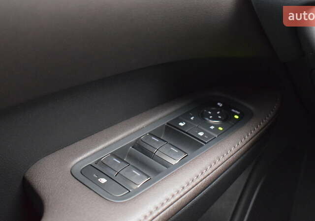 Коричневый Лексус РХ, объемом двигателя 2.5 л и пробегом 3 тыс. км за 99000 $, фото 25 на Automoto.ua