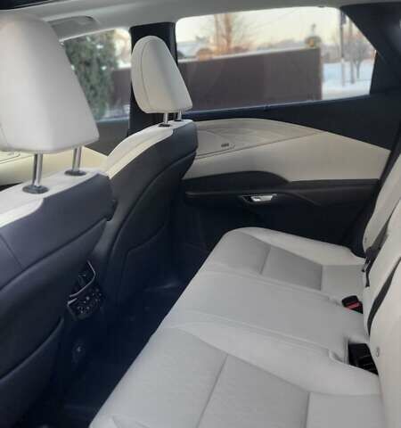 Червоний Лексус РХ, об'ємом двигуна 2.49 л та пробігом 25 тис. км за 81900 $, фото 28 на Automoto.ua