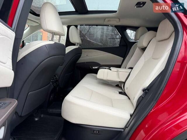 Червоний Лексус РХ, об'ємом двигуна 2.49 л та пробігом 25 тис. км за 81900 $, фото 22 на Automoto.ua