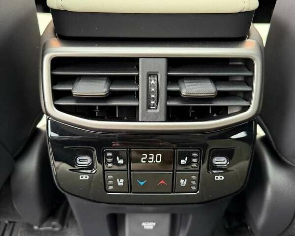 Червоний Лексус РХ, об'ємом двигуна 2.49 л та пробігом 25 тис. км за 81900 $, фото 18 на Automoto.ua