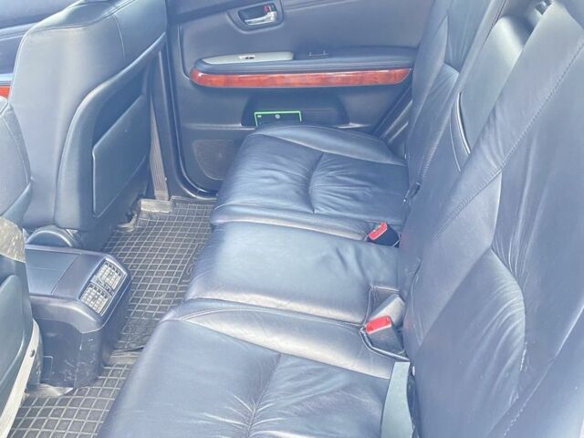 Красный Лексус РХ, объемом двигателя 3.5 л и пробегом 218 тыс. км за 9500 $, фото 3 на Automoto.ua