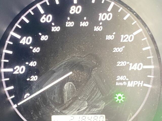 Красный Лексус РХ, объемом двигателя 3.5 л и пробегом 218 тыс. км за 9500 $, фото 5 на Automoto.ua