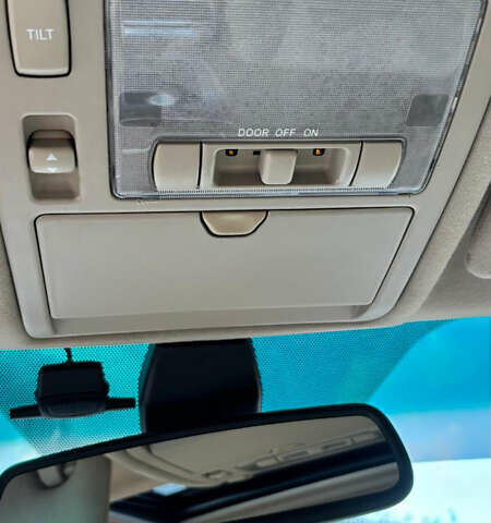 Красный Лексус РХ, объемом двигателя 3.5 л и пробегом 290 тыс. км за 10377 $, фото 23 на Automoto.ua