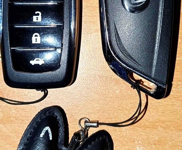 Красный Лексус РХ, объемом двигателя 3.3 л и пробегом 219 тыс. км за 10300 $, фото 8 на Automoto.ua