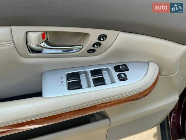 Красный Лексус РХ, объемом двигателя 3.46 л и пробегом 155 тыс. км за 15990 $, фото 13 на Automoto.ua