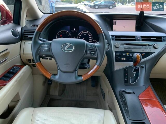 Красный Лексус РХ, объемом двигателя 3.46 л и пробегом 206 тыс. км за 17400 $, фото 1 на Automoto.ua