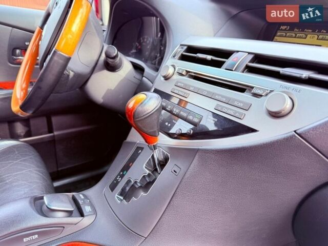 Красный Лексус РХ, объемом двигателя 3.46 л и пробегом 235 тыс. км за 14999 $, фото 35 на Automoto.ua