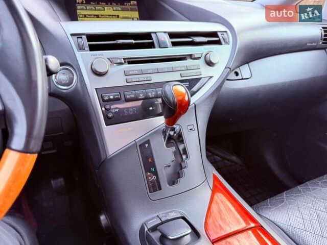 Красный Лексус РХ, объемом двигателя 3.46 л и пробегом 235 тыс. км за 14999 $, фото 26 на Automoto.ua