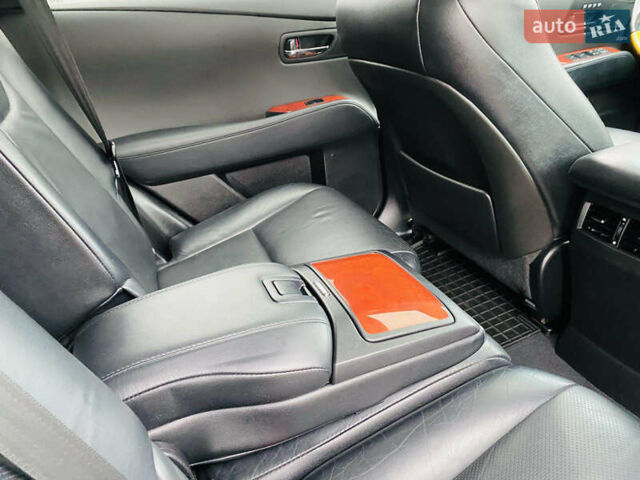 Красный Лексус РХ, объемом двигателя 3.46 л и пробегом 231 тыс. км за 14700 $, фото 46 на Automoto.ua