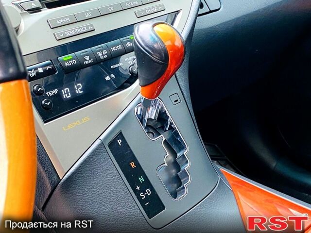 Красный Лексус РХ, объемом двигателя 3.5 л и пробегом 221 тыс. км за 14600 $, фото 8 на Automoto.ua