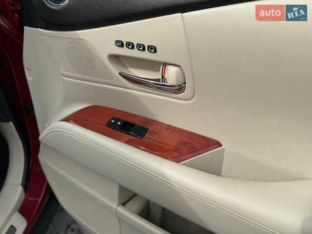 Лексус РХ 2011 в Черновцах на Automoto.ua Красный Лексус РХ, объемом двигателя 3.5 л и пробегом 199 тыс. км за 19999 $, фото 19 на Automoto.ua