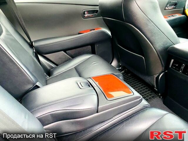 Красный Лексус РХ, объемом двигателя 3.5 л и пробегом 221 тыс. км за 14600 $, фото 6 на Automoto.ua