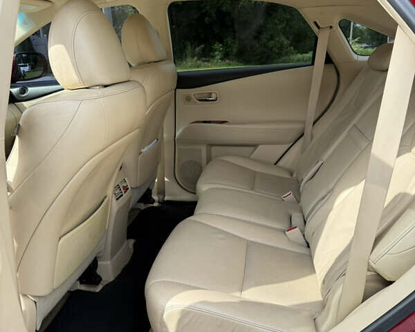 Лексус РХ 2011 в Черновцах на Automoto.ua Красный Лексус РХ, объемом двигателя 3.5 л и пробегом 199 тыс. км за 19999 $, фото 15 на Automoto.ua