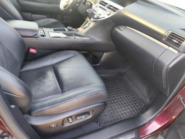 Червоний Лексус РХ, об'ємом двигуна 3.5 л та пробігом 145 тис. км за 17900 $, фото 5 на Automoto.ua