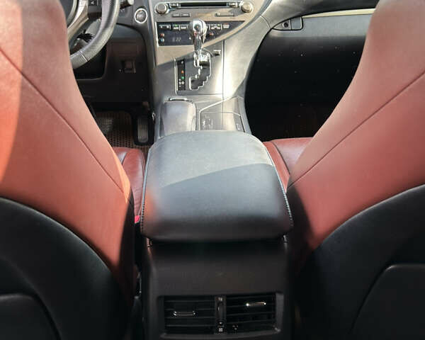 Красный Лексус РХ, объемом двигателя 3.46 л и пробегом 189 тыс. км за 22700 $, фото 10 на Automoto.ua