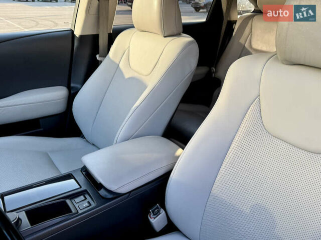 Красный Лексус РХ, объемом двигателя 3.46 л и пробегом 138 тыс. км за 21000 $, фото 21 на Automoto.ua