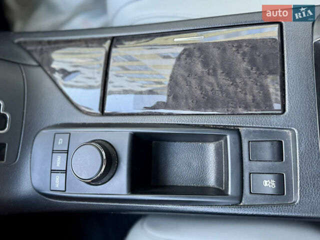 Красный Лексус РХ, объемом двигателя 3.46 л и пробегом 138 тыс. км за 21000 $, фото 9 на Automoto.ua