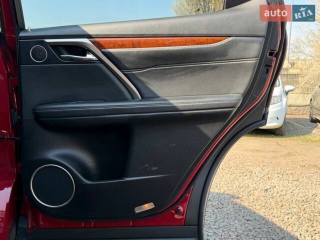 Красный Лексус РХ, объемом двигателя 3.46 л и пробегом 177 тыс. км за 31000 $, фото 32 на Automoto.ua